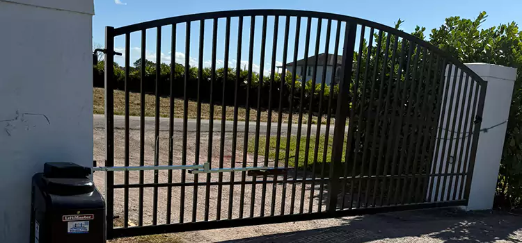 Driveway Fence Repair West Bend